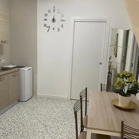 The Paradise House * 那不勒斯